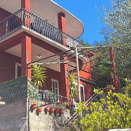 Red House Apartment Kotor Exteriér fotografie